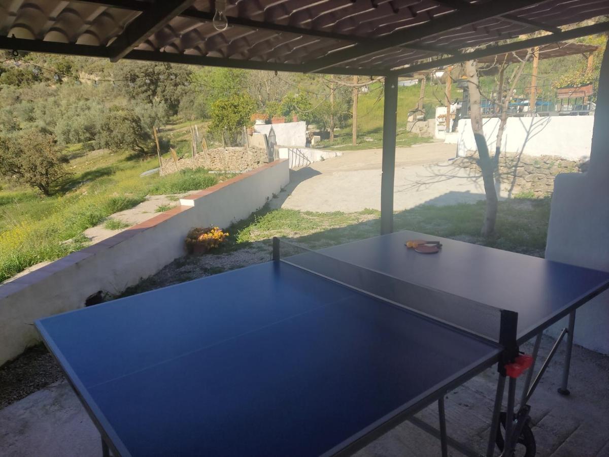 Con Maravillosas Vistas, Bbq Y Piscina Hébergement de vacances