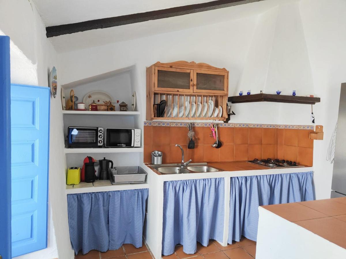 Con Maravillosas Vistas, Bbq Y Piscina Hébergement de vacances *